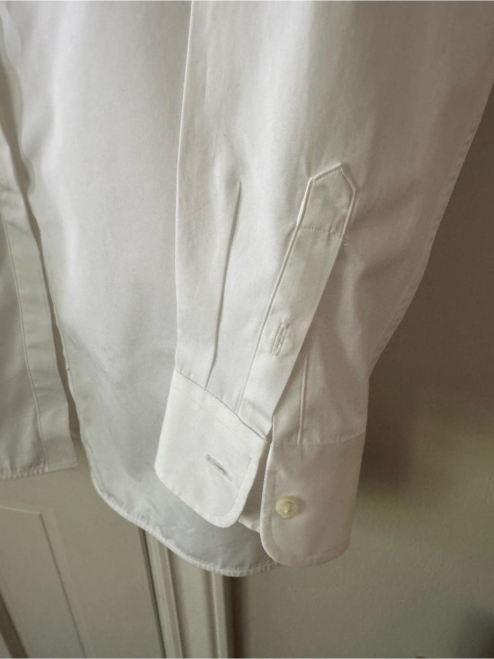 Ann Mashburn Oversized White Mandarin-Collar Shirt - Picture 6 of 10